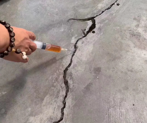 岑溪混凝土裂缝修补技术详解​